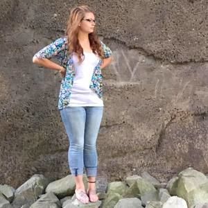 Meet your Posher, Whitney